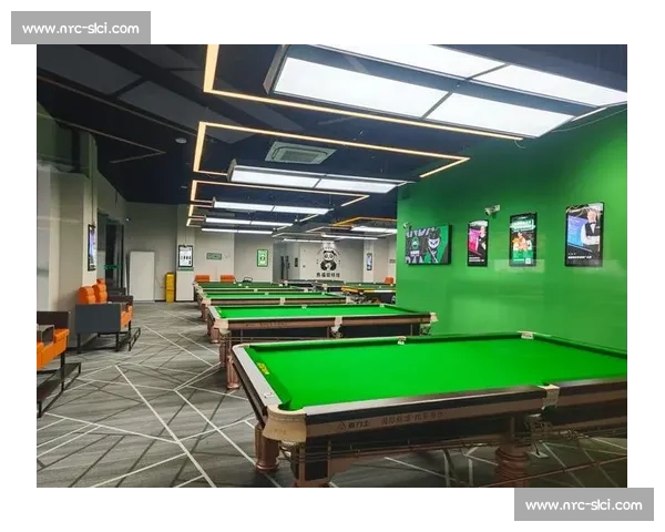 《花式桌球赛场上的精彩对决与技巧展示》